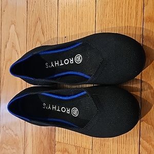 Rothy's black round toe shoes. Size 7.5